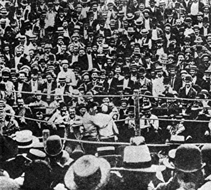 Images Dated 27th June 2017: Boxing match which lasted a record 75 rounds