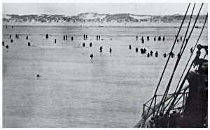 Beaches Collection: Bray Dunes, near Dunkirk, during the evacuation, WW2