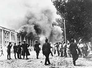 Treaty Gallery: Brest-Litovsk buildings burn