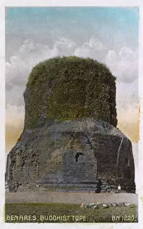 Images Dated 16th May 2017: Brick tower (Dhamek Stupa) at Sarnath, nr Benares, India