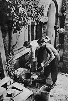 Evacuation Prints: Bricklaying at the Architectural Association School