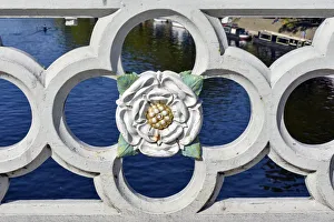 Sightseeing Gallery: Bridge Heraldry, York