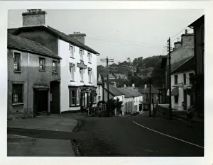 Wentworth Postcard Collection Gallery: Bridge Street - (Showing the Emlyn Hotel