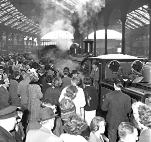 Brighton Blue Belle train in Brighton Station