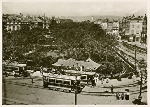 Images Dated 26th May 2017: Brighton / Old Steine Gdns