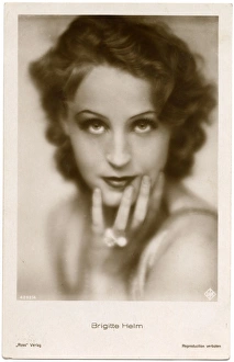 Images Dated 17th February 2017: Brigitte Helm