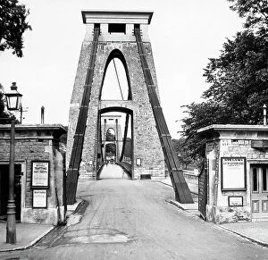 Images Dated 2nd January 2019: Bristol Suspension Bridge Victorian period