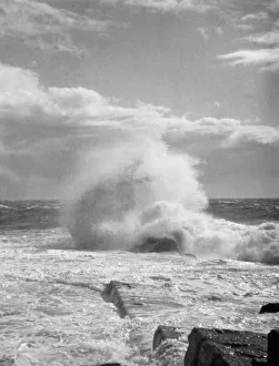 Images Dated 25th March 2011: British Coastline