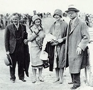 Images Dated 10th December 2018: British entertainers fly into Deauville