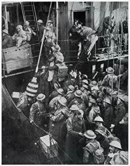 Images Dated 27th November 2019: British Expeditionary Force evacuating from Dunkirk, WW2