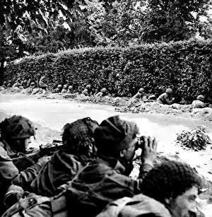 Montgomery Prints: British First Airborne dug in at Arnhem; Second World War, 1