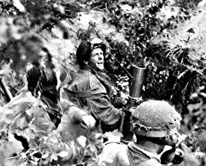 Airborne Collection: British First Airborne Troops using a mortar, Arnhem; Second