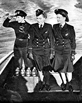Images Dated 19th October 2004: British Overseas Airways Stewardesses, 1943
