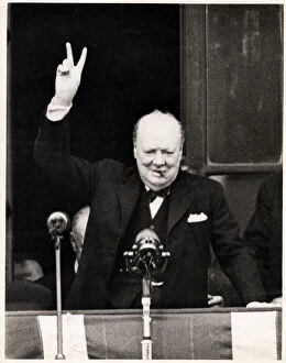 Conflict Collection: British Prime Minister Winston Churchill V for victory salut