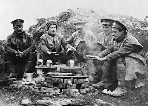 Warming Gallery: British soldiers keeping warm, Western Front, WW1