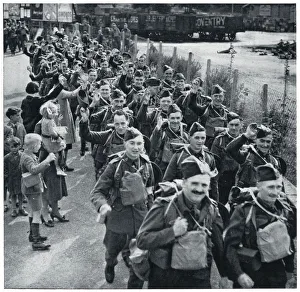 British soldiers smiling as they leave for France, Sept 1939 British soldiers smiling as they leave for France, Sept 1939