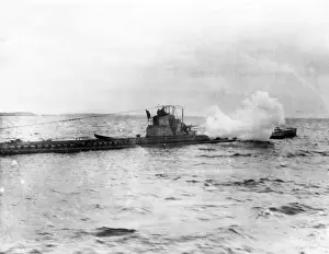 British submarine firing gun, WW1