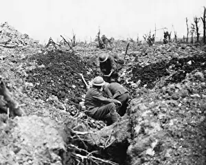 British troops digging trench, Ovillers, Western Front, WW1