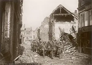 Shattered Prints: British troops enter Pronne-en-Mlantois