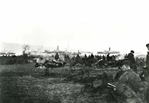 Images Dated 25th November 2011: British troops landing at Rendine Bay, Gallipoli, WW1
