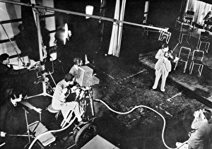 Alternate Gallery: Broadcasting a violin recital with sound and vision