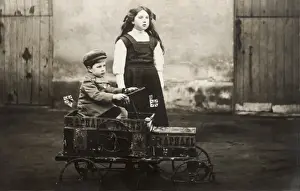 Automobilia Prints: Brother and Sister with fine Go-cart