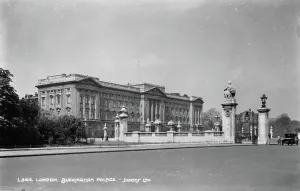 Lush Prints: Buckingham Palace, London