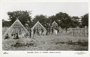 Images Dated 24th April 2019: Building Huts - Rumbek, Bahr-el-Ghazal, Sudan