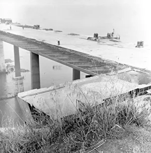 Severn Prints: Building the Severn Bridge
