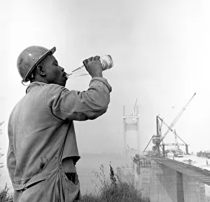 Severn Prints: Building the Severn Bridge