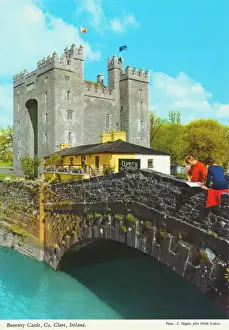 Edmund Prints: Bunratty Castle, County Clare, Republic of Ireland