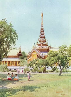 Images Dated 6th November 2012: Burma / Mandalay Palace
