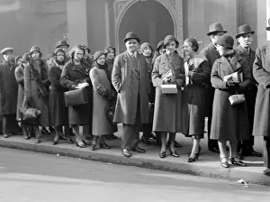 A Bus Queue 1920S