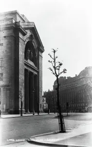 Notable Prints: Bush House in London