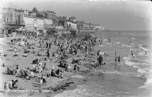 Ramsgate Prints: Busy Day at Ramsgate Sands