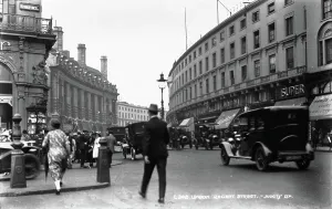 Bustling Prints: Busy Scene on Regent Street, London