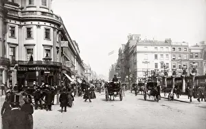 Perdestrian Prints: c. 1880 England - view of London - horse drawn traffic