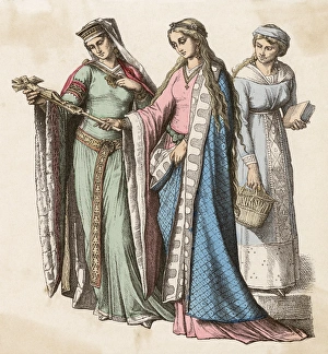 Girdles Gallery: C12th Dress / Women