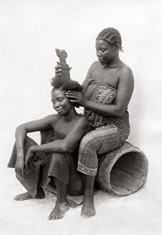 Dresser Gallery: c.1890s Eat Africa Zanzibar - Coutinho women doing their hair