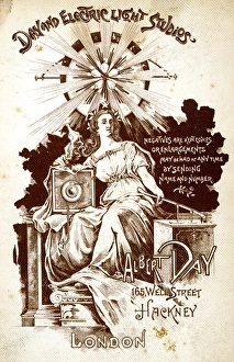 Images Dated 5th September 2017: Cabinet photo, design on back, Albert Day, photographer