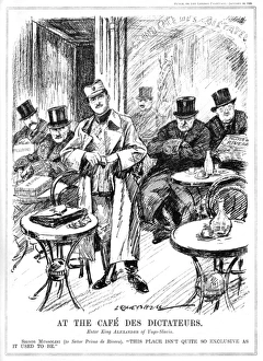 Images Dated 11th November 2015: At the Cafe Des Dictateurs