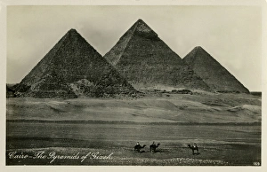 Images Dated 14th December 2015: Cairo, Egypt - The Pyramids of Giza