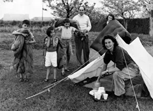 Images Dated 30th August 2011: Camping Family 1950S