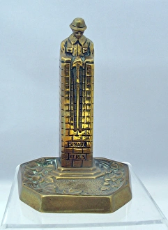 Images Dated 28th January 2012: Canadian Memorial - Vancouver Crossroads, WW1