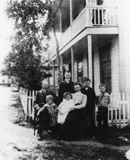 Settlers Prints: Canadian Pioneer Family