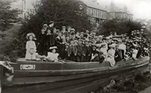 Images Dated 19th May 2017: Canal boat overcrowded with passengers