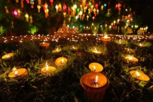 Images Dated 9th November 2014: Candles and lanterns at Wat Phan Tao Temple, Chiang Mai