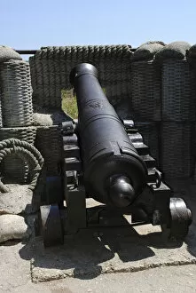 Images Dated 4th August 2011: Cannon used to defend the city during the siege of Sevastopo
