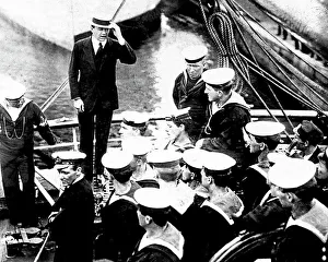 Terra Prints: Capatin Scott addressing crew of the Terra Nova