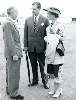 Capt O. P. Jones, left, at the 1956 Royal Aeronautical So?